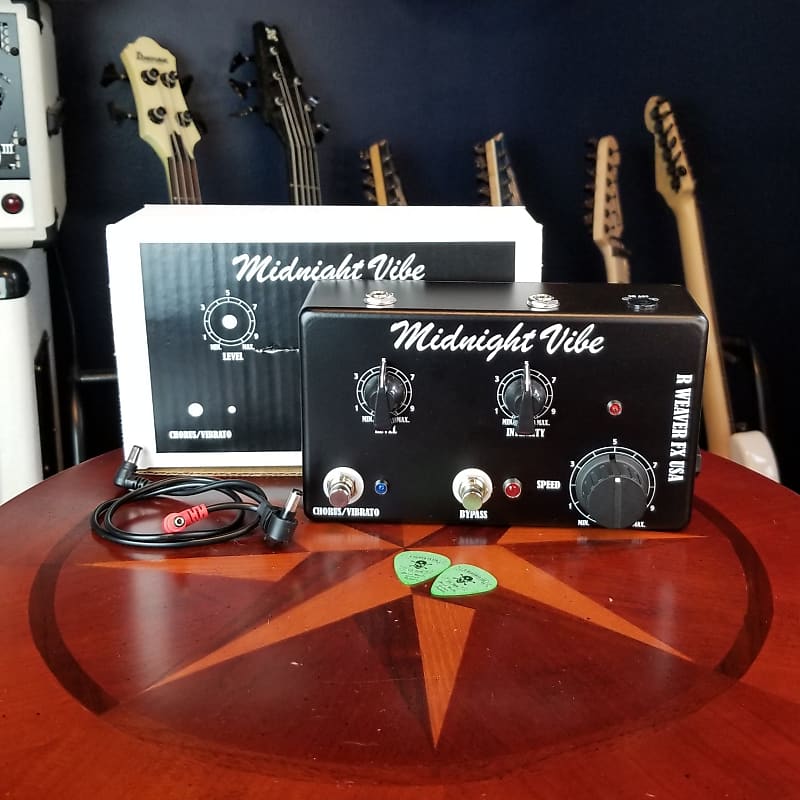 ギター R Weaver Midnight Vibe Midnight Vibe - Blue – Jimmy Wallace Guitars