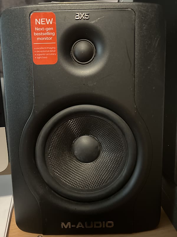 MONITOR PARA ESTUDIO M-AUDIO BX5 PAR - Play Acoustic Áudio