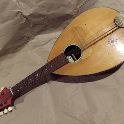 Suzuki Mandolin Model 601, Japan, 1970, Good condition, needs re-gluing for sale