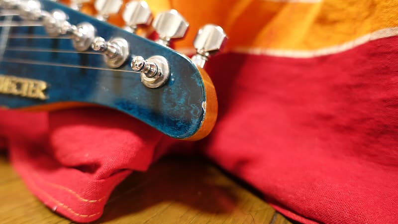 Final Price!】 SCHECTER EX-V-22-CTM-FRT Blue 5A Quilt Maple | Reverb