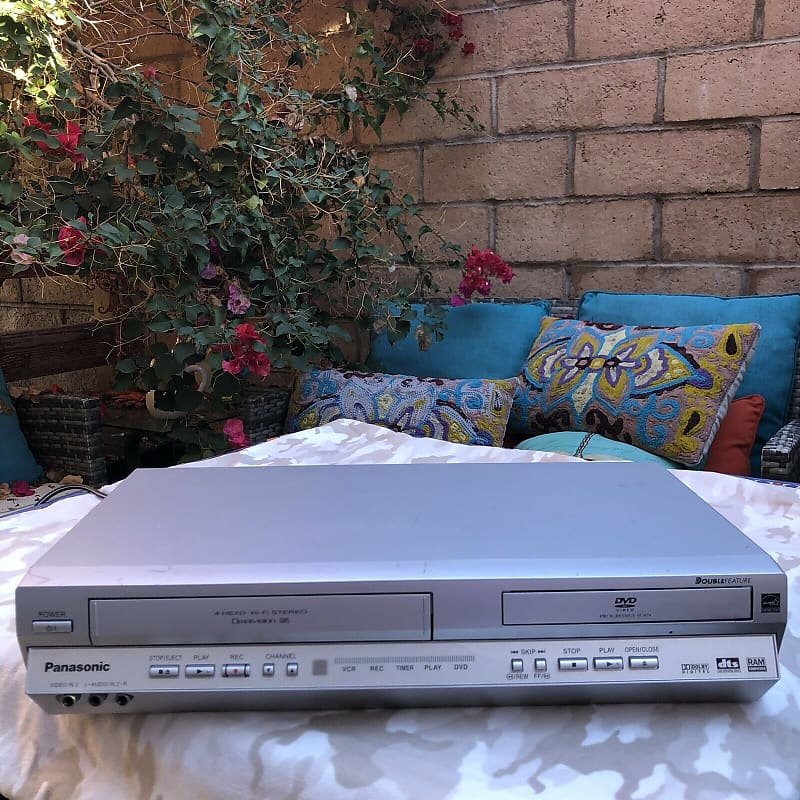 Panasonic PV-D4735S 4-Head Hi-Fi Stereo VCR/VHS/DVD Combo Player: TESTED hotsell / WORKS