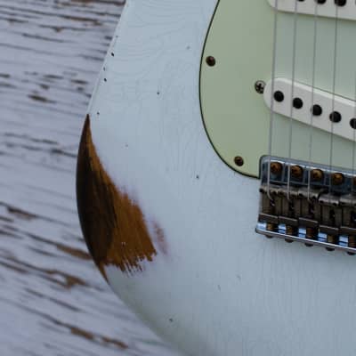 Fender Custom Shop 1963 Stratocaster  2022 Aged Olympic White - Heavy Relic image 7