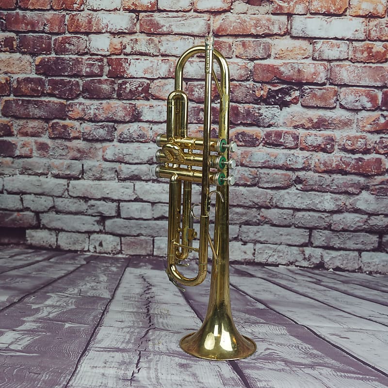 Holton T602 USA trumpet with Case and mouthpiece Reverb