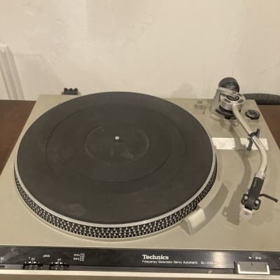 Technics SL-220 Turntable - Serviced & Sounds Great image 1