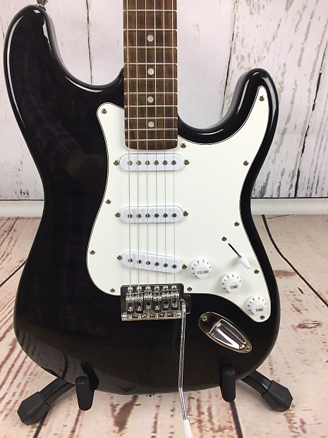 Acoustic Solutions Strat Style Black White