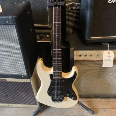 Fender Japan BOXER Series ST-556 ジャンク Fender Japan BOXER Series ST-556 ジャンク Fender Japan ST