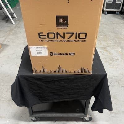 JBL EON 710 10" Powered PA Speaker with Bluetooth image 2