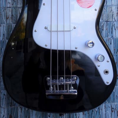 Squier Bronco Bass, Black image 2