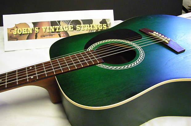 Art & Lutherie Wild Cherry (エレアコ仕様) Art & Lutherie Wild Cherry Dreadnought Acoustic Guitar (USED)