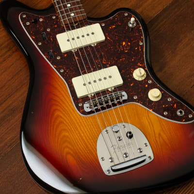 ブランド品専門の Fender - JM66B 66ジャズマスター Japan Fender