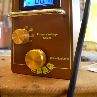 Amprx Power Solutions Brown Box 2022 Brown & Gold image 4
