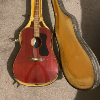 Guild D-25 1974 - 1986 - Cherry Red for sale
