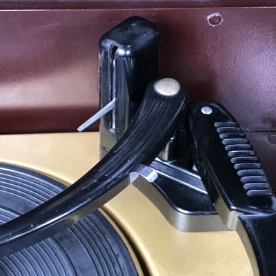 Vintage Magnavox Model Tube Phonograph Record Vinyl Player image 9
