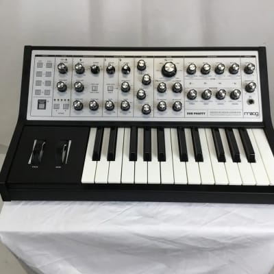 Moog Sub Phatty 2010s - Black