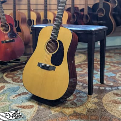 Martin D-18 - Acoustic Guitar - Natural w/Hardshell Case image 2