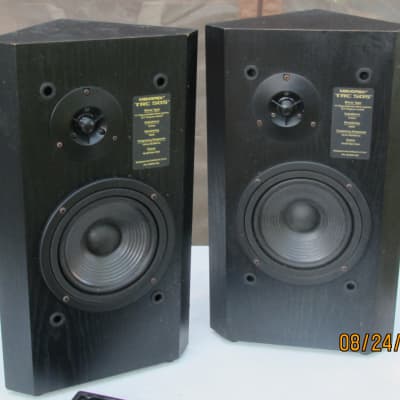 Memorex TRC-505 2 Way Corner Mount Speakers. One Pair image 4