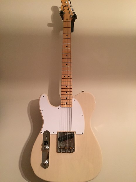 Left handed deals esquire