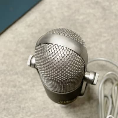 Aiwa VM-13 Velocity Microphone RCA 77 Style Japan Vintage Ribbon