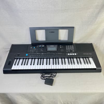 Yamaha PSR-E473 61-Key Portable Keyboard Black