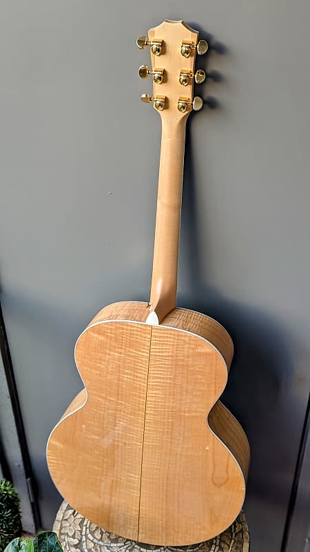 Taylor 615 1997 Solid Maple Acoustic Jumbo Guitar(Gibson J200 killer) image 1
