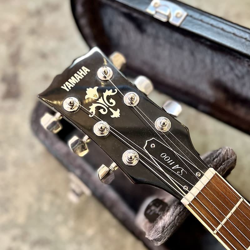 Yamaha SA-1100 electric guitar c 1980's - Sunburst original