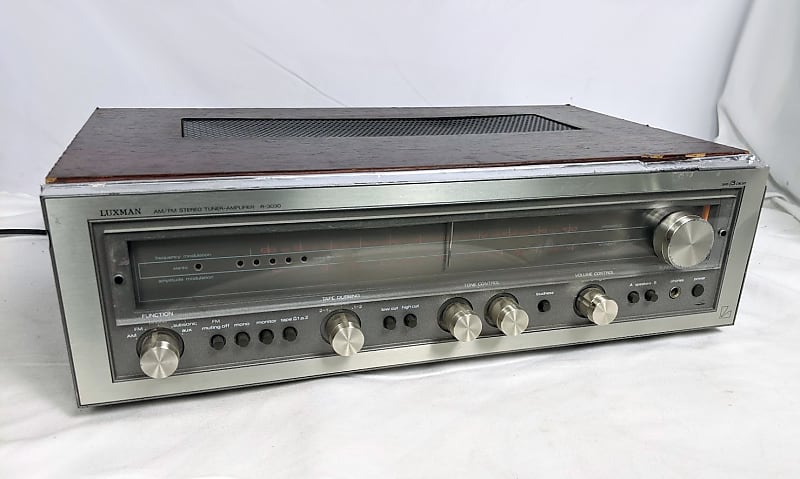 Luxman R-3030 AM/FM Stereo Tuner Amplifier Receiver - Woodgrain image 1