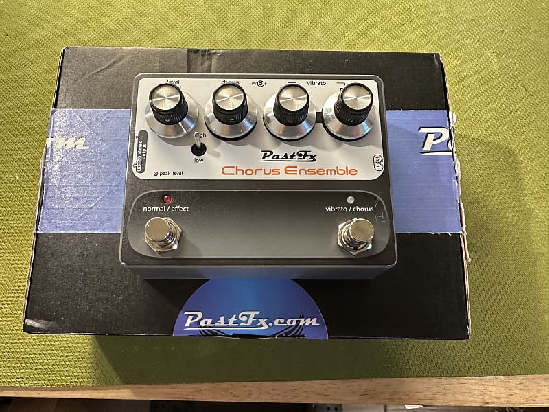 PastFX Chorus Ensemble Deluxe MN3002 BBD Boss CE-1 Chorus PastFX Chorus Ensemble Deluxe MN3002 BBD Boss CE-1 Chorus