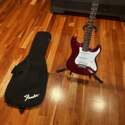 Fender "Squier" Standard Stratocaster with Rosewood Fretboard - Torino Red image 4