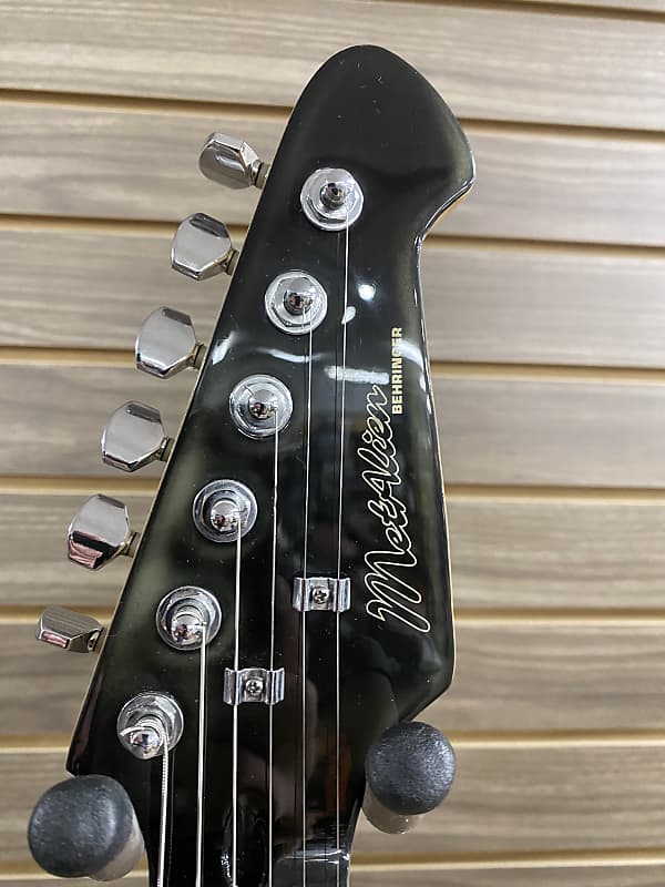 【Behringer】lien エレキギター 黒 Behringer Metalien Electric Guitar Black | Reverb