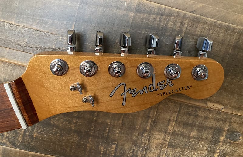 Classic Player Jazzmaster Neck, 21 Med Jumbo Frets, Pau Ferro, C Shape