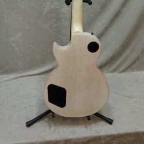 Gibson Les Paul LPJ ホワイト 2013年製 Gibson Les Paul LPJ - Rubbed White Satin Reviews | Sweetwater