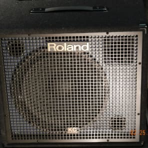 Roland KC-550 W/ Flight case image 2