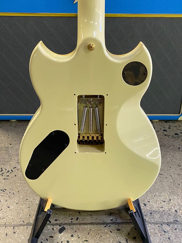 Yamaha SG1300T MIJ 83-85 Aged Vintage White w/bag ***Pre Yamaha SG1300T MIJ 83-85 Aged Vintage White w/bag ***Pre