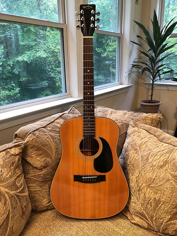 Hondo H18N Dreadnought Acoustic Guitar Reverb