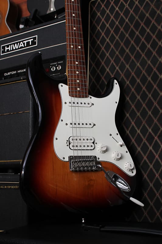 Fender Stratocaster mexico 2018 - Sunburst | Reverb