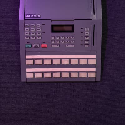 Alesis HR-16 High Sample Rate 16-Bit Drum Machine 1980s - Gray