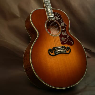 Gibson SJ-200 Masterpiece Custom Acoustic Guitar J-200 image 16