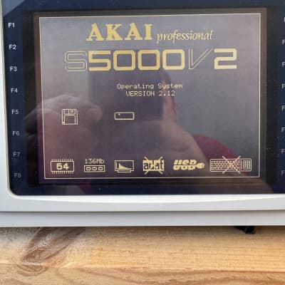 Akai S5000 MIDI Stereo Digital Sampler 1998 - White