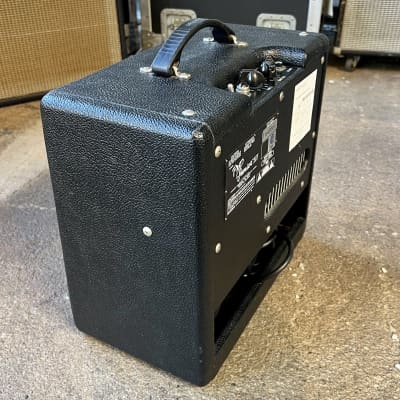 Fender Pro Junior III 15-Watt 1x10