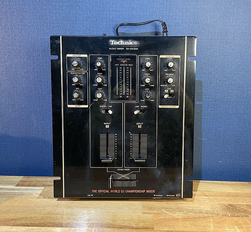 Technics SH-DX1200 World DJ Championship DJ Audio Mixer - Black