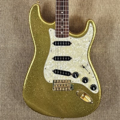 1990 Fender Custom Shop '62 Reissue Stratocaster - Rare Gold Sparkle Finish - Case + COA image 1