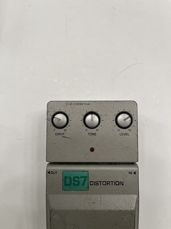 Ibanez DS7 Tone-Lok Analog Distortion Vintage Guitar Effect Ibanez DS7 Tone-Lok Analog Distortion Vintage Guitar Effect