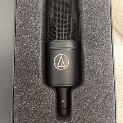 Audio-Technica AT4033A Medium-diaphragm Condenser Microphone