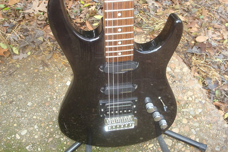 Samick branded H S S .... wow! unknown date... maybe 2000s? - trans black image 1