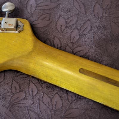 Fender Stratocaster  Relic Nitro Green Sparkle Custom Shop Fat 50's image 16