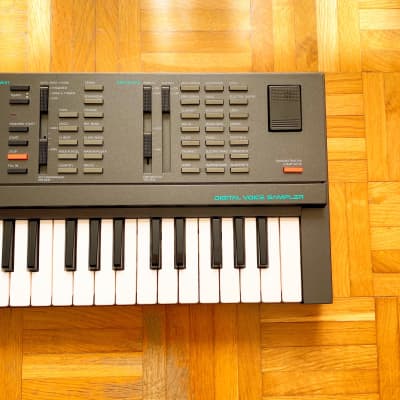 Yamaha VSS-100 (Japan, 1987) - Voice Sampling Sampler Keyboard with manual! Big brother of the VSS-30! image 7