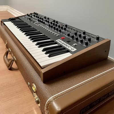 Sequential Prophet-6 49-Key 6-Voice Polyphonic Synthesizer