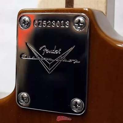 Fender Custom Shop Walnut Top Artisan Stratocaster, Rosewood Fingerboard, Buckeye 1510120151 image 3