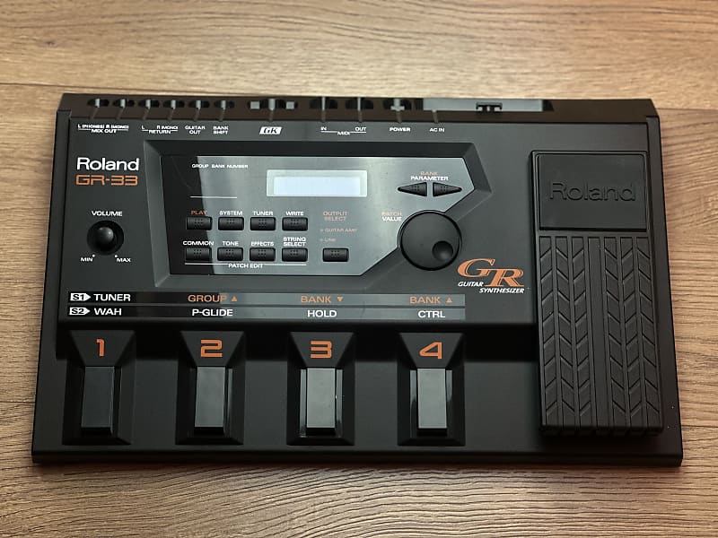 Roland GR-33
