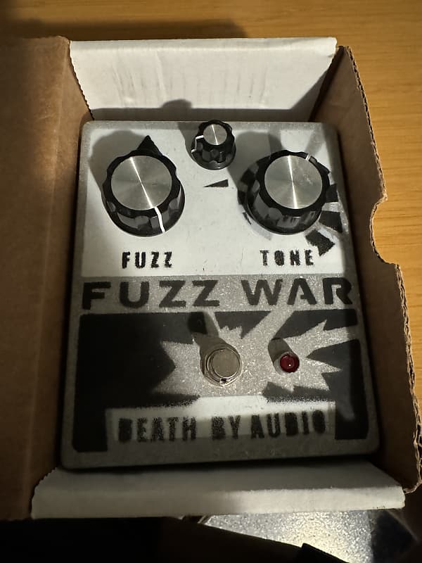 Death By Audio Fuzz War